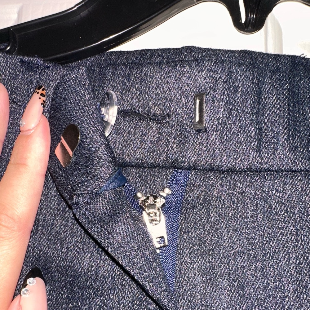 Mid Rise Flared Pant with Pockets - Picture 6 of 7